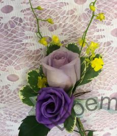 CODE 72992 - Corsage of Rose and assorted